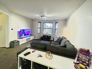 Lounge- click for photo gallery